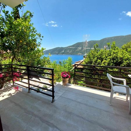Delfini Bay Retreat Apartment Vasiliki  Exterior photo