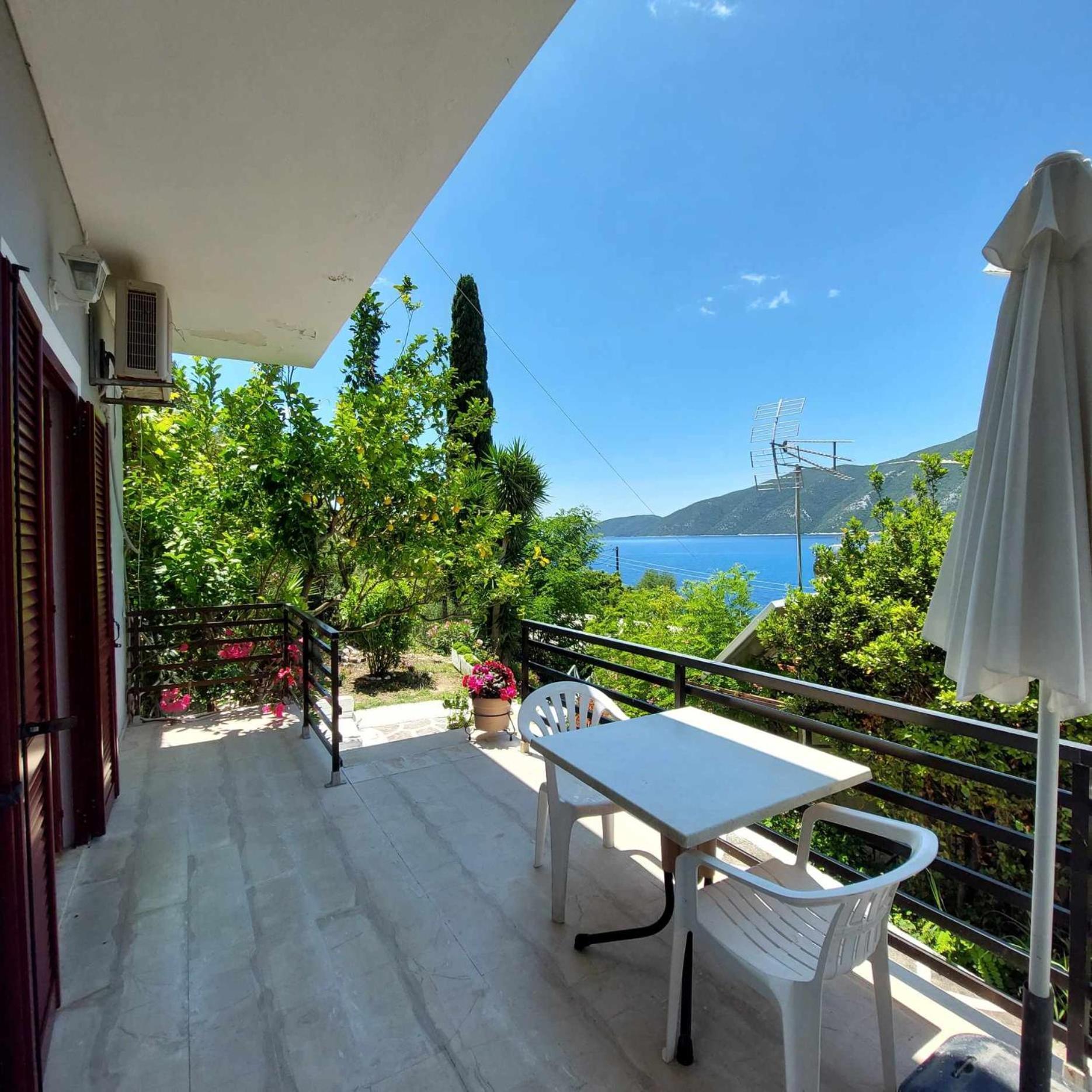 Delfini Bay Retreat Apartment Vasiliki  Exterior photo