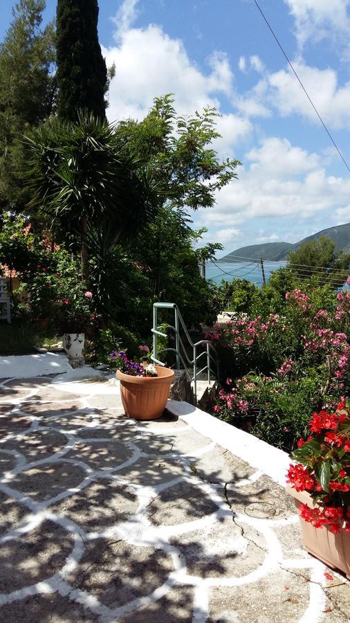 Delfini Bay Retreat Apartment Vasiliki  Exterior photo