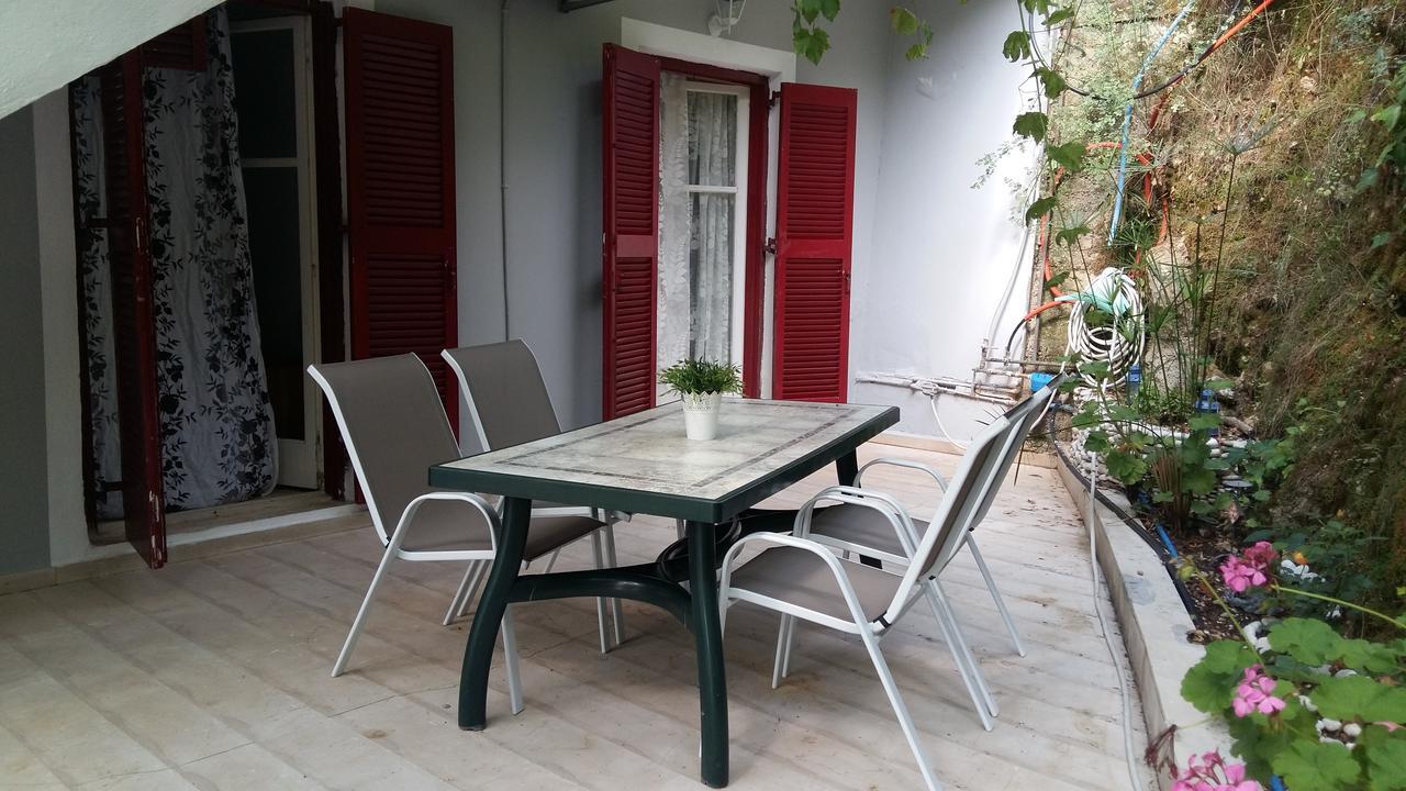 Delfini Bay Retreat Apartment Vasiliki  Exterior photo