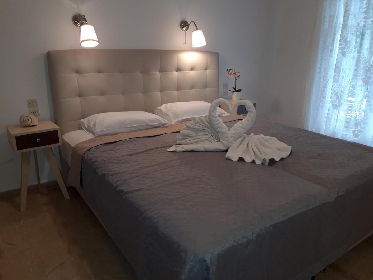 Delfini Bay Retreat Apartment Vasiliki  Exterior photo